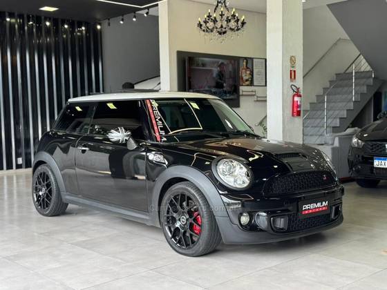 MINI COOPER 1.6 S 16V TURBO GASOLINA 2P AUTOMÁTICO MINI COOPER 1.6 S 16V TURBO GASOLINA 2P AUTOMÁTICO